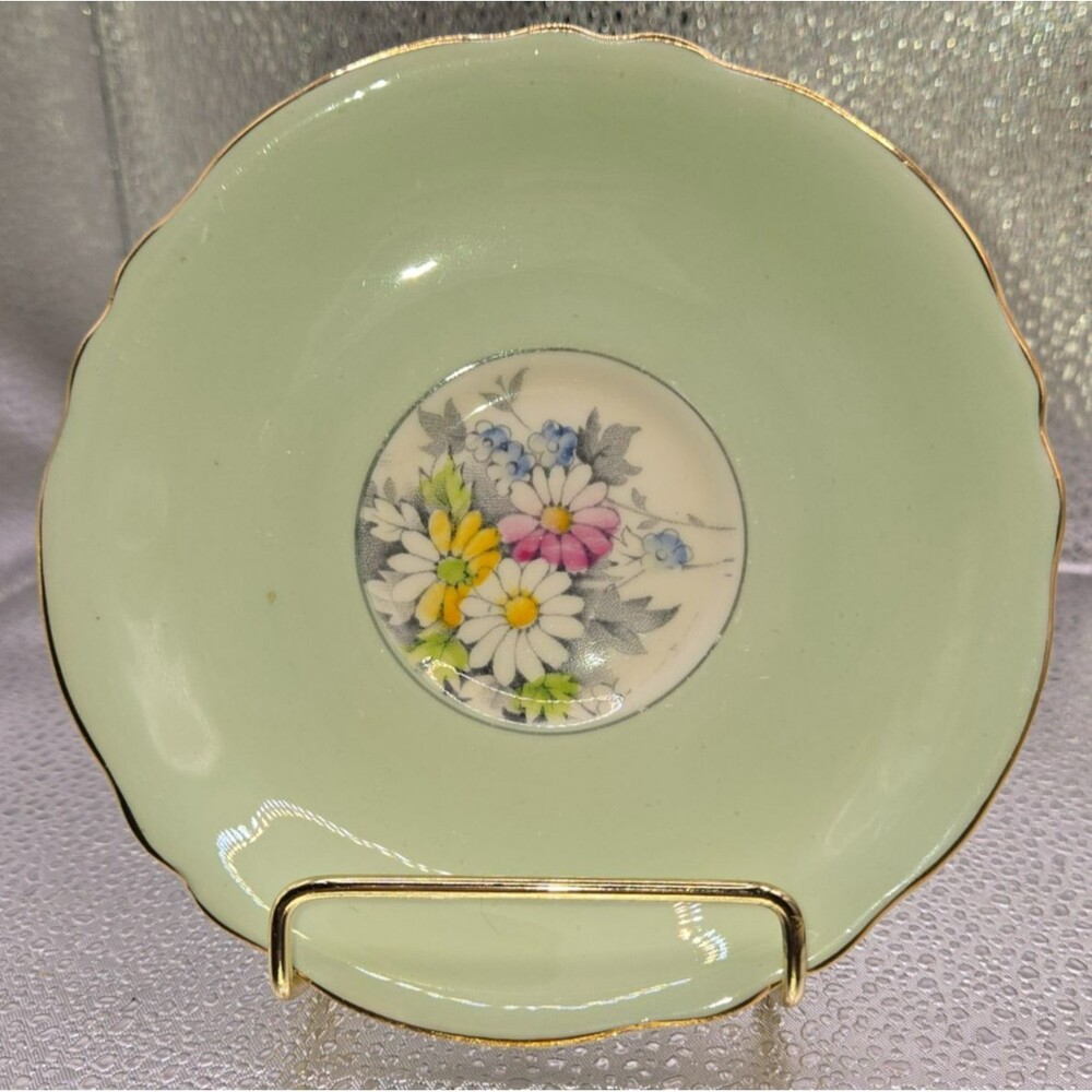 Vintage Paragon Fine Bone China Saucer – Cineraria Pattern (Sage Green / Daisies